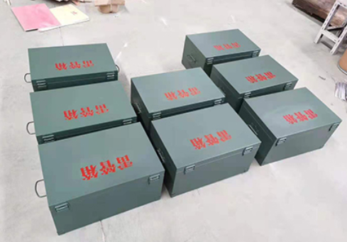 武陵炸药箱和雷管箱一般是怎么存放的？