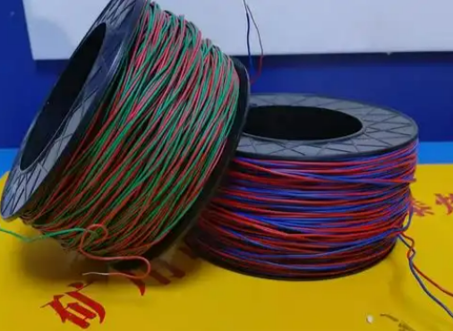 武陵放炮线的主要材质有哪些？不同材质的适用场景有何区别？